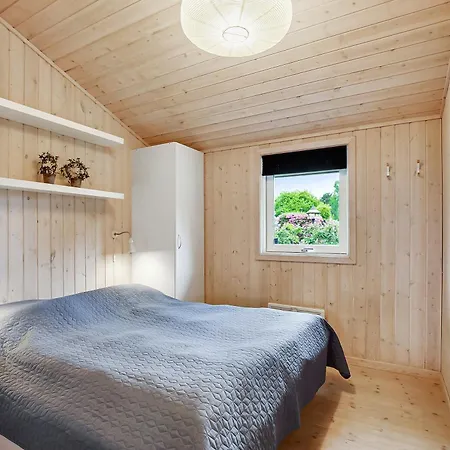 Family Summer House In Quiet Area 8 Adults 2 Ch Ferienhaus