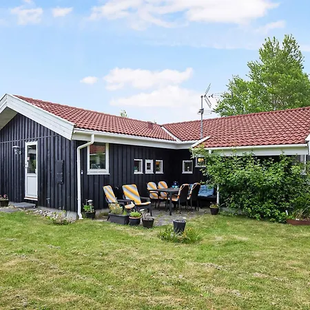 Ferienhaus Family Summer House In Quiet Area 8 Adults 2 Ch